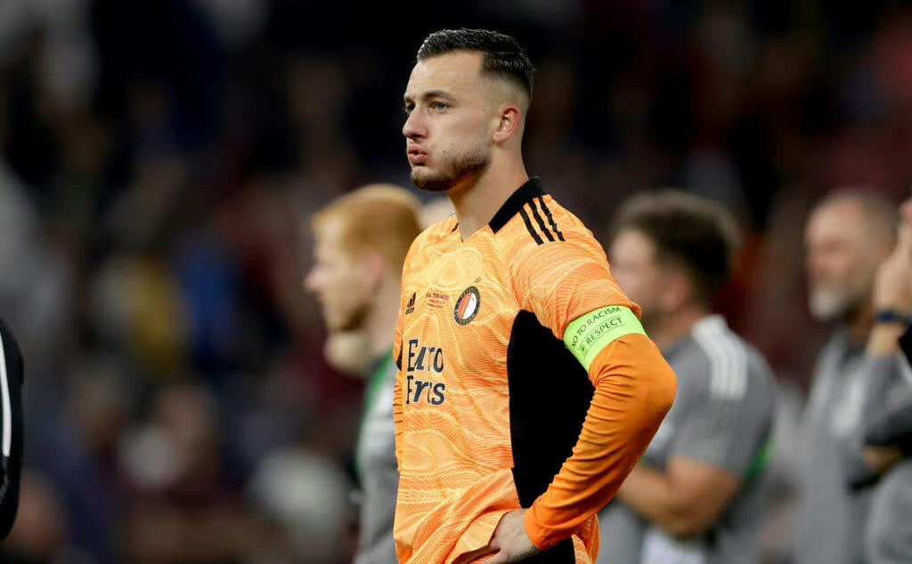 开云sports-亚冠倒计时，费耶诺德今夜门线救险，细节引发关注，悬念犹存，数据趋势出现新变化的简单介绍-开云sports